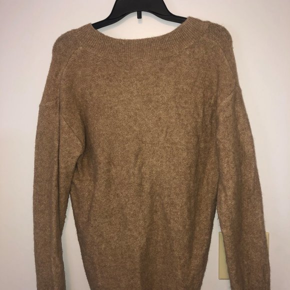 H&M Oversized Tan Sweater - Picture 2 of 2